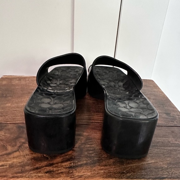 Coach Scarlett size 8 gloss black rubber block heel logo slides. - Picture 6 of 11